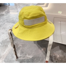 Loewe Caps